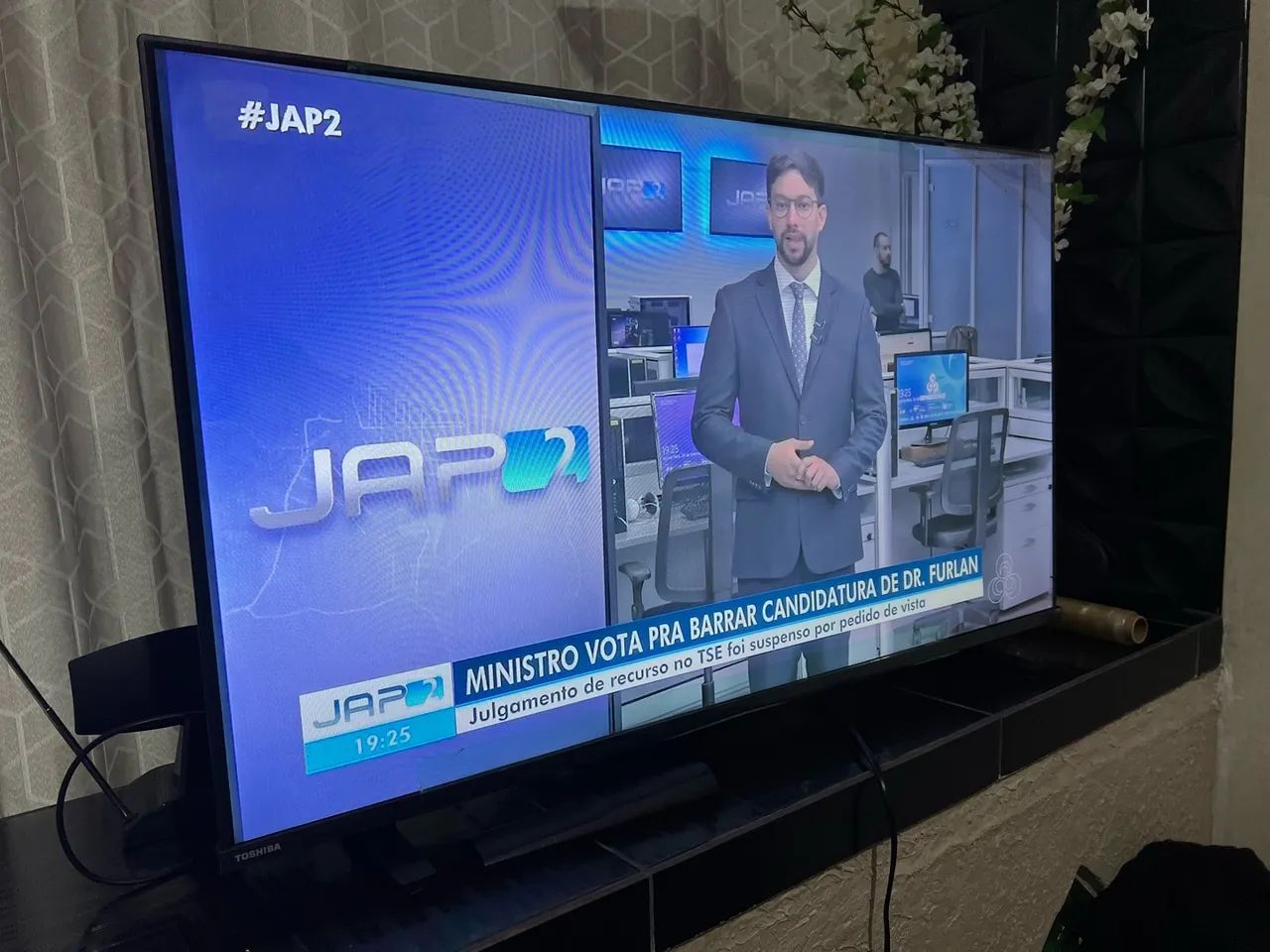 Tv smart e Android de 43 polegadas  - Foto 3