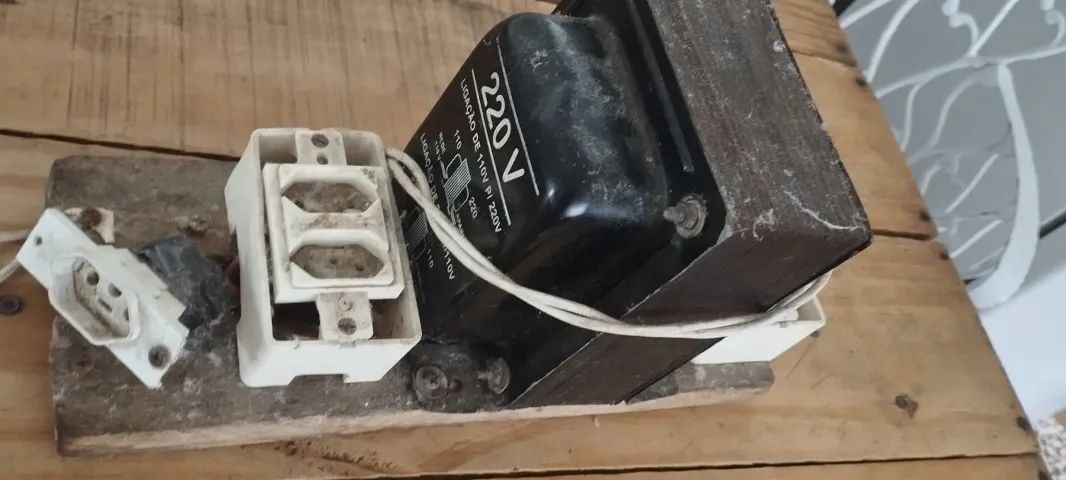 Transformador 110/220 - Foto 3