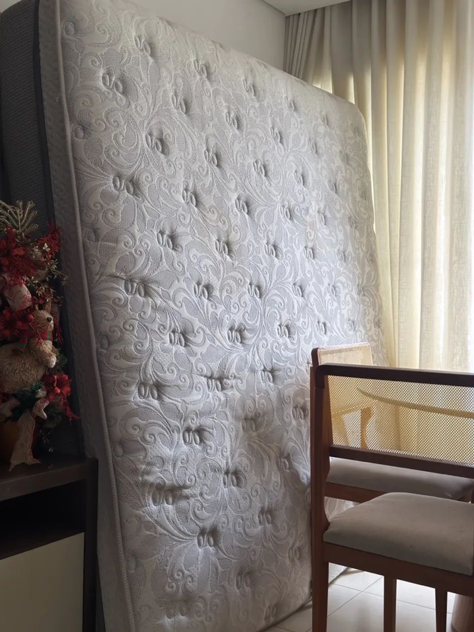 Cama box marca exclusive touth