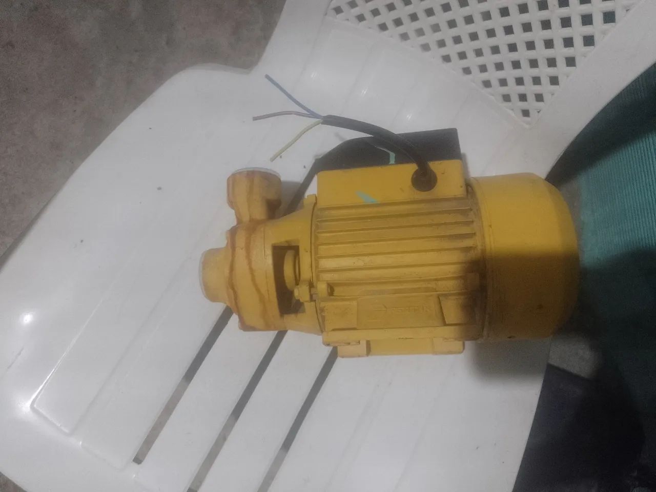 Peripheral water pump424844331854735361