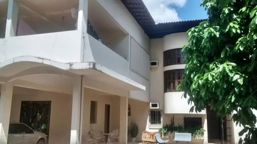 Sobrado para aluguel e venda com 1600 metros quadrados com 10 quartos em Turu - São Luís -