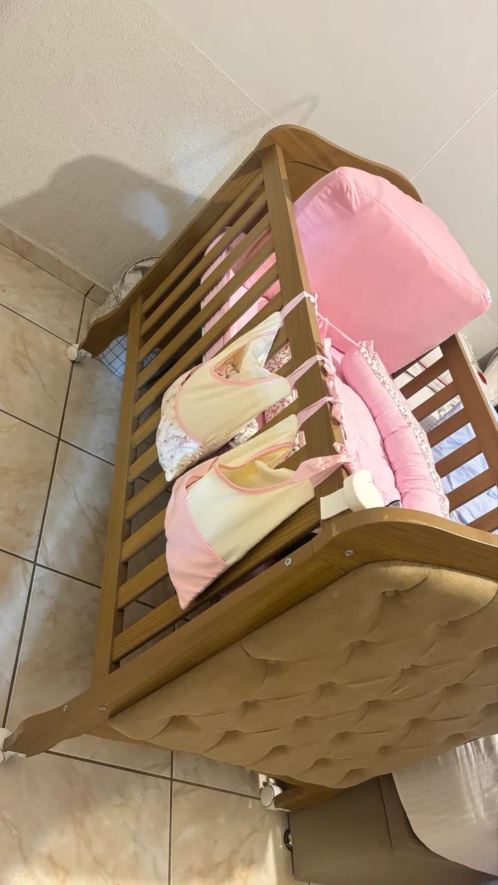 Berço vira cama 
