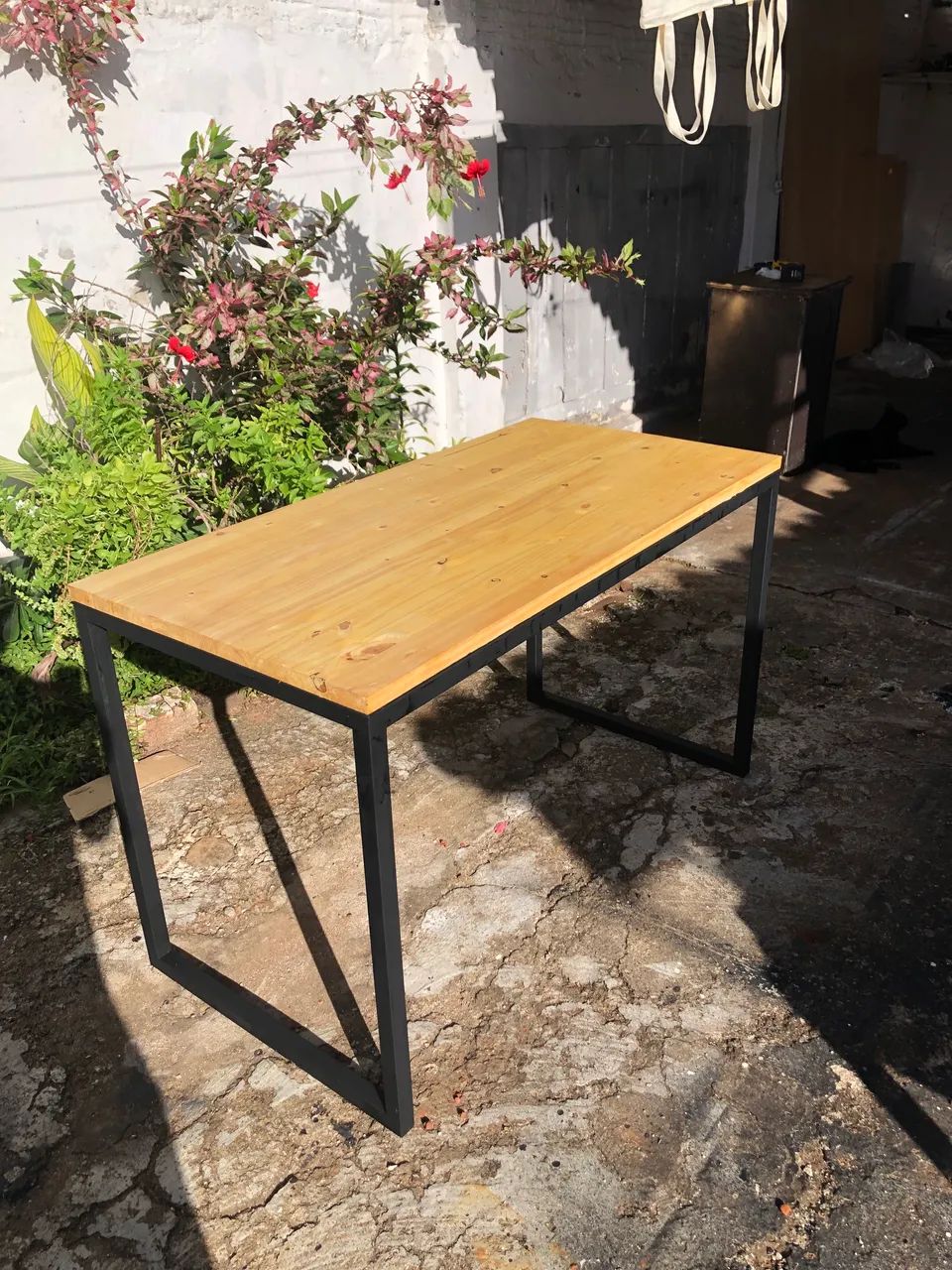 Mesa Industrial em Pinus 120x60cm  - Foto 3
