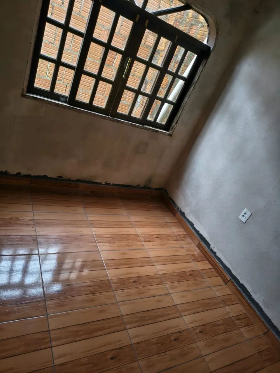 Vendo terreno com duas Kitnets e sala comercial  - Foto 4