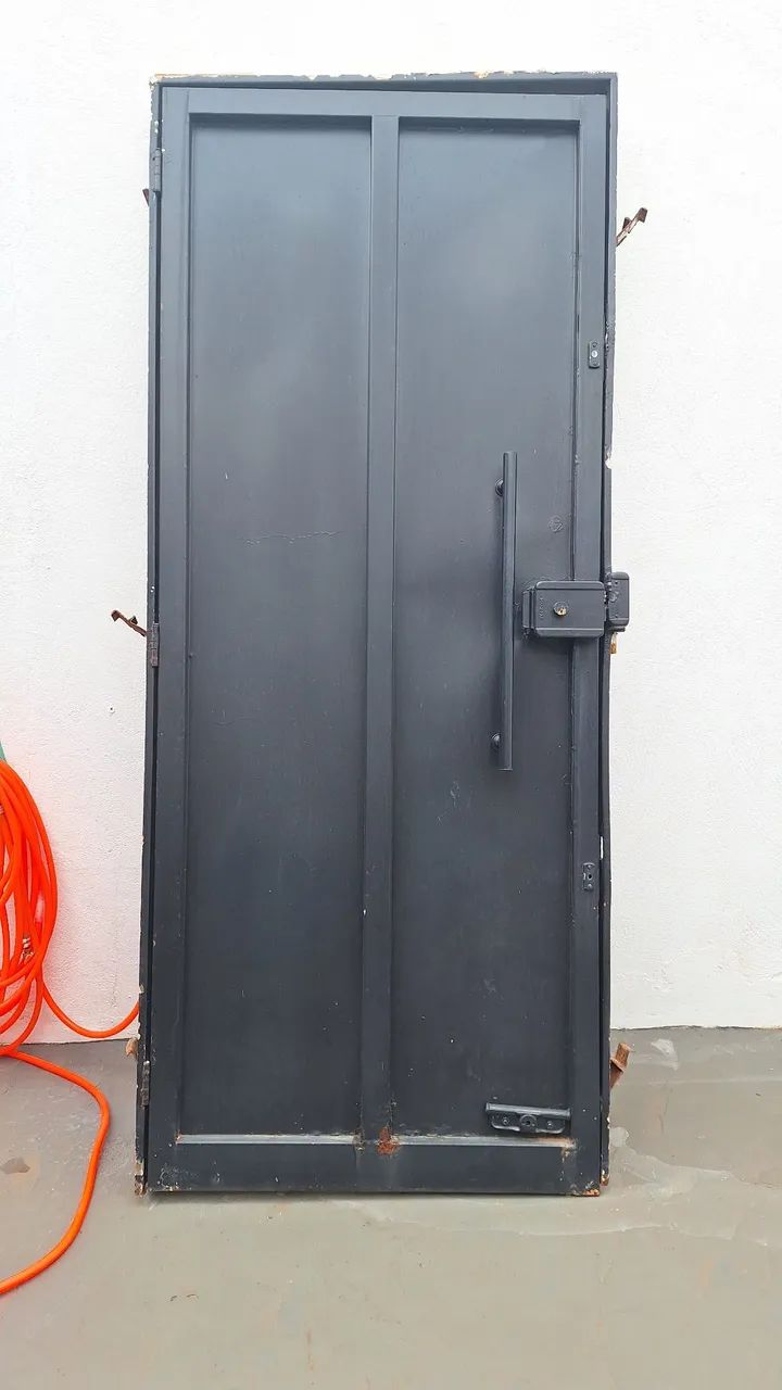 Used Black Iron Gate in Good Condition