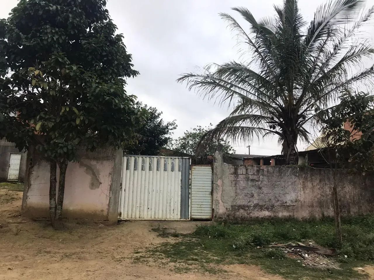 Lote murado vista pra lagoa escriturada - Foto 4