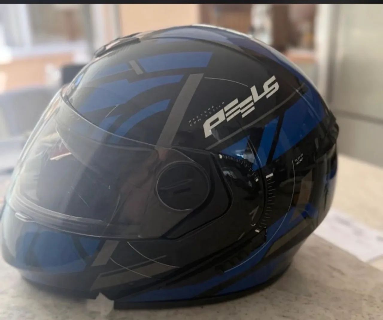 Capacete tamanho grande usado pouco tempo de uso  - Foto 2
