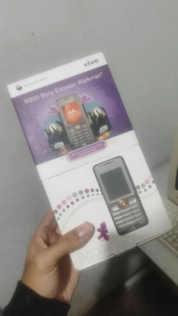 Sony Ericson w200 cinza - Foto 2