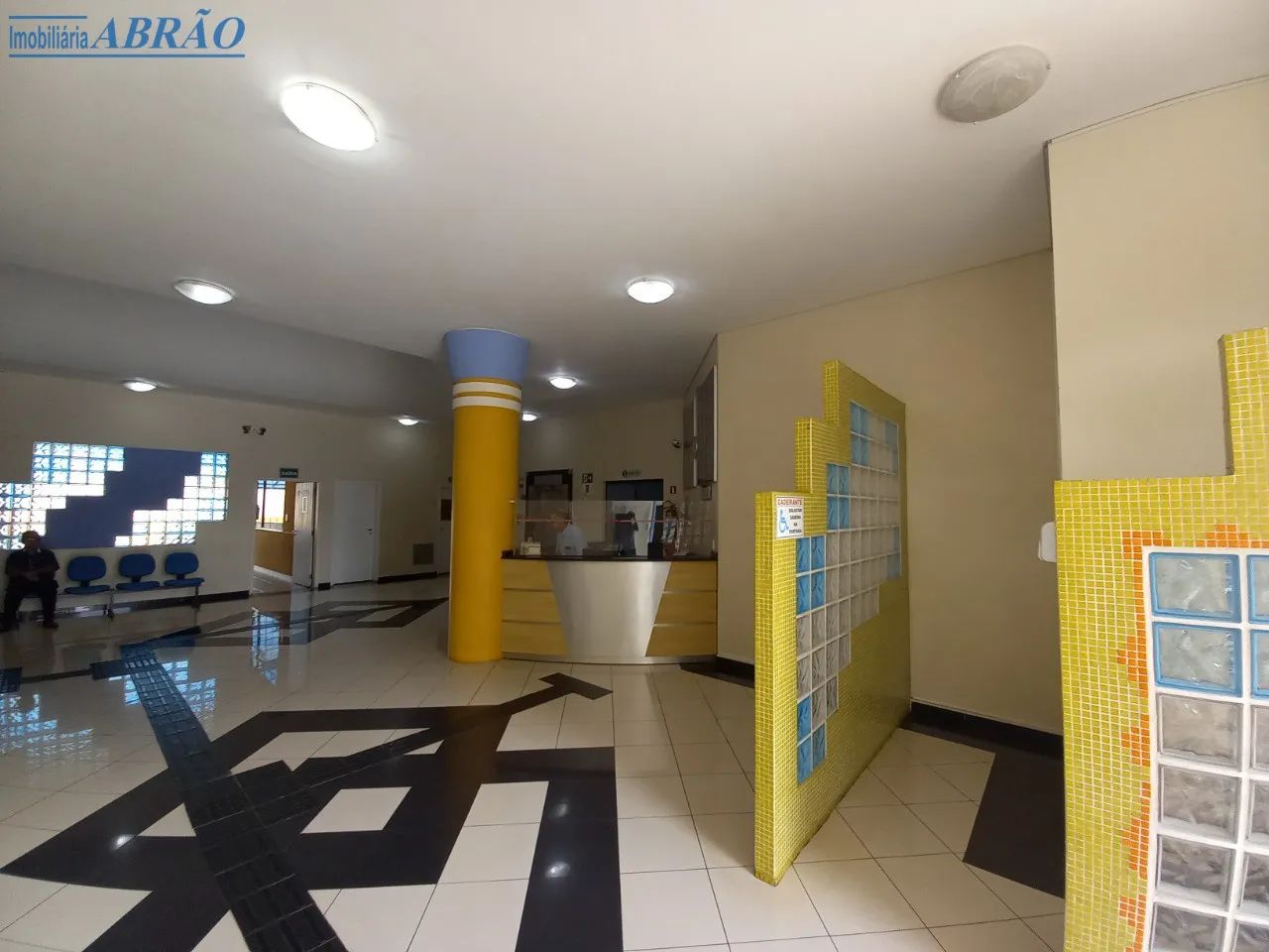 Sala para alugar em Zona 04, Maringá-PR - Foto 4