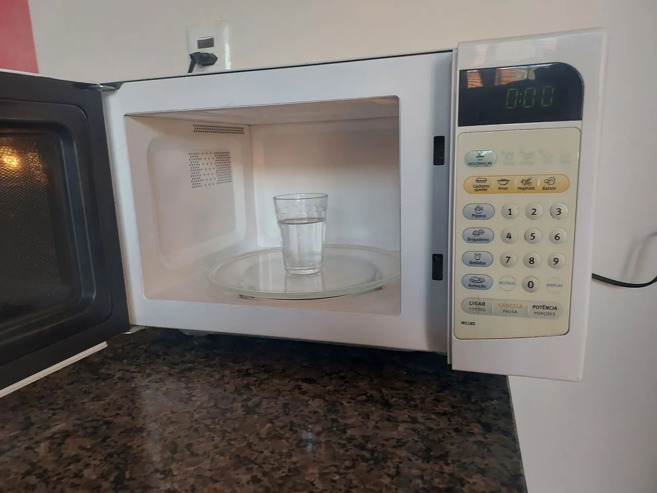 Microondas 220v  - Foto 5
