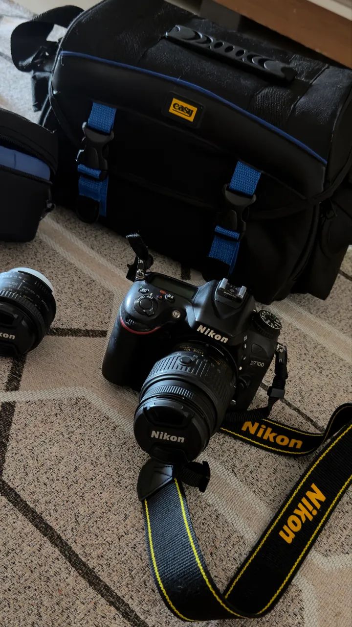 Câmera NIKON 7100