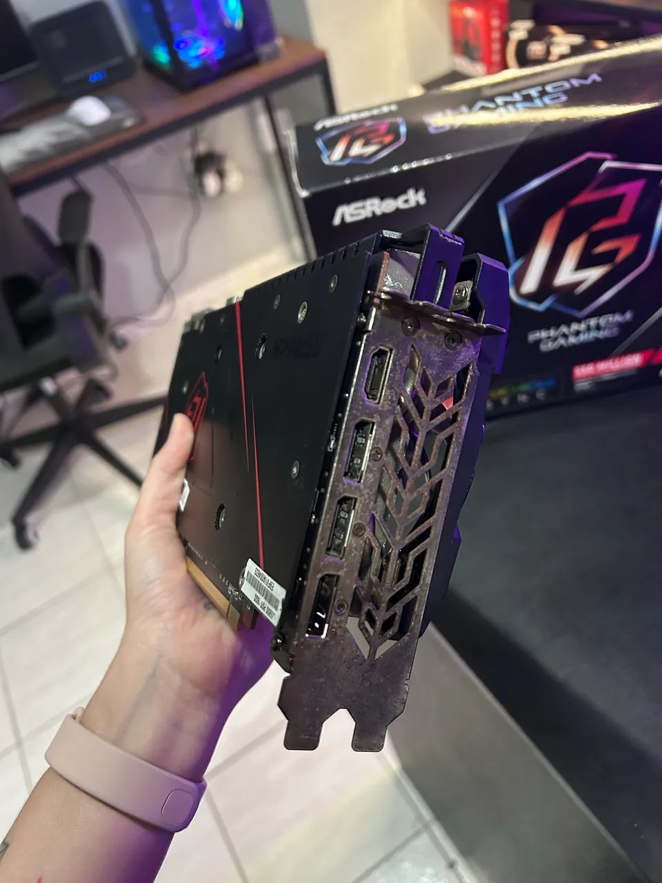 Placa de Video RX 6800 Asrock Phantom Gaming D 16G OC - Foto 4