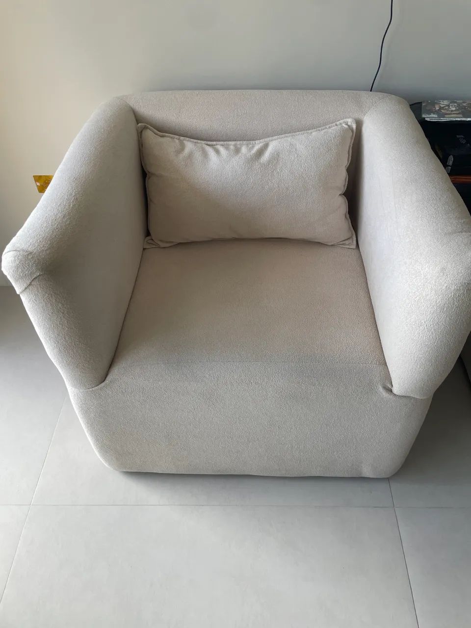 Vendo uma poltrona nova -R$300 