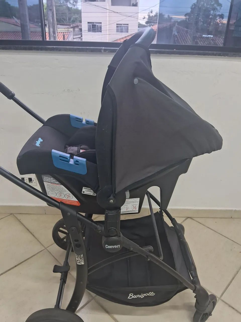 Carrinho de bebê c/berço moisés e bebê conforto acoplado - Foto 5