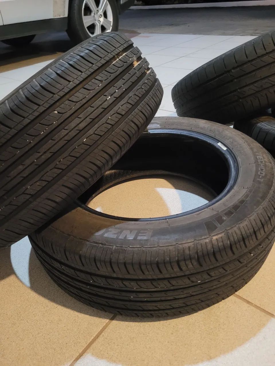 Pneus 195 60 R15 - Foto 2