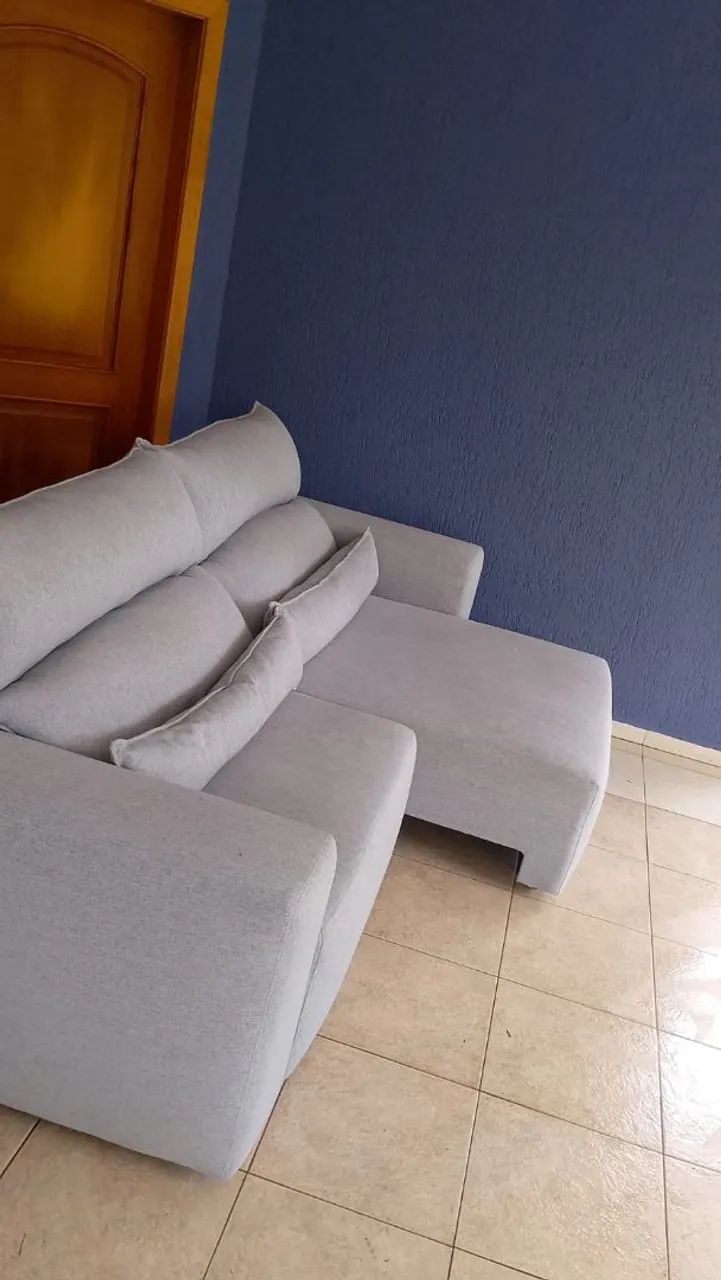 Sofá retrátil e declinavel 4 lugares - Foto 2
