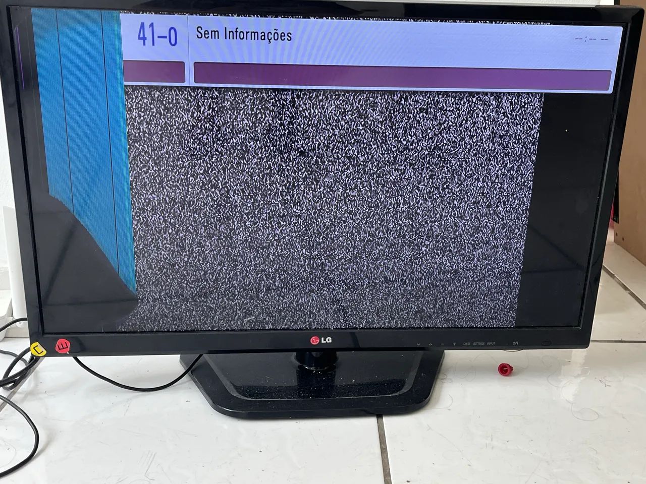 TV LG com tela quebrada - Foto 2