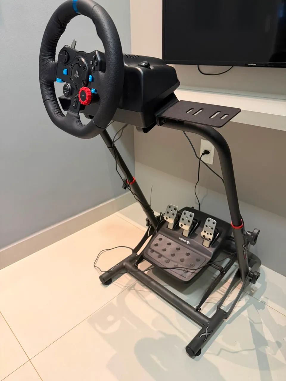 Volante Logitech G29 + cockpit