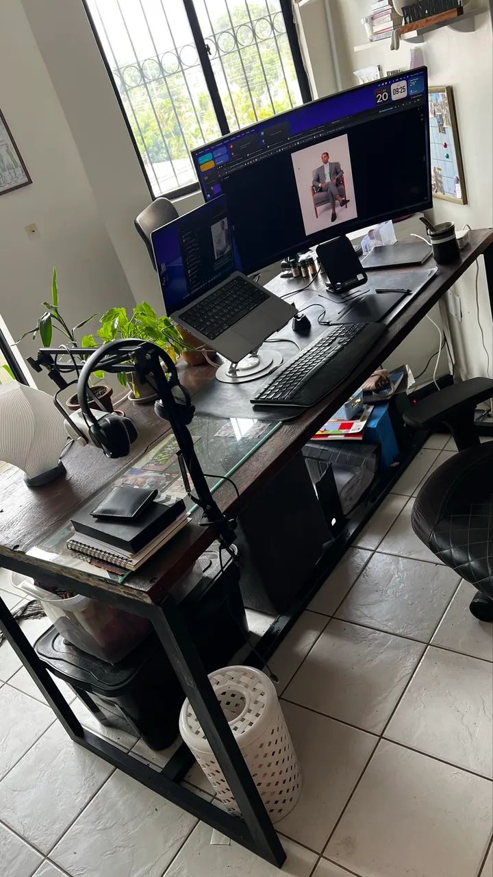 Mesa Industrial de Metalon com tampo de madeira de lei - Foto 3