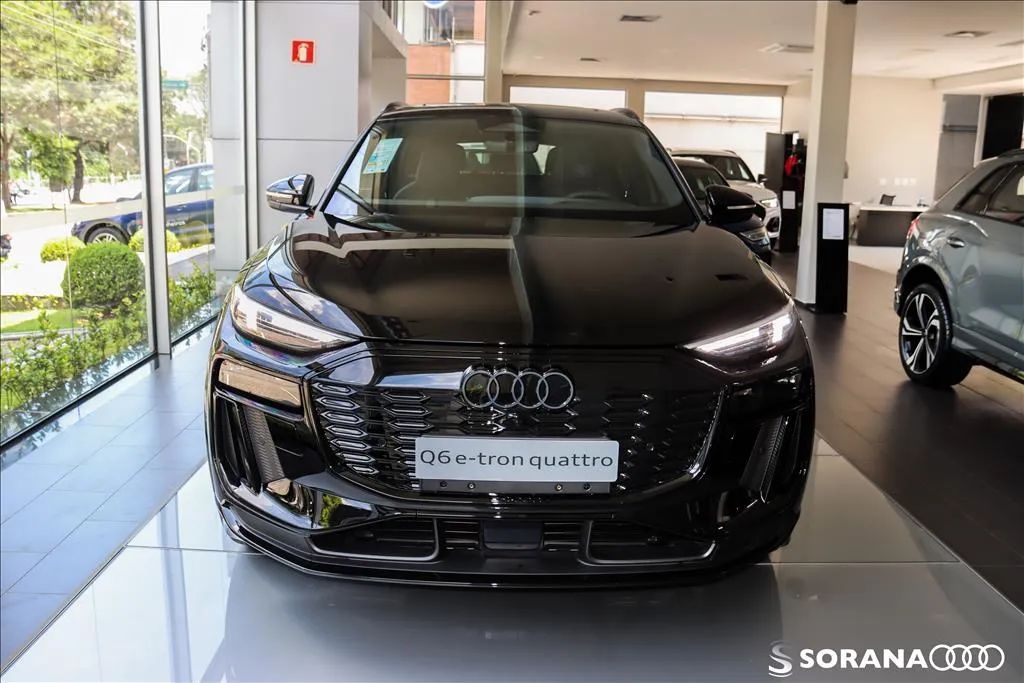 Audi E-Tron Performa. Black Aut. (elétrico) 2025 - Foto 3