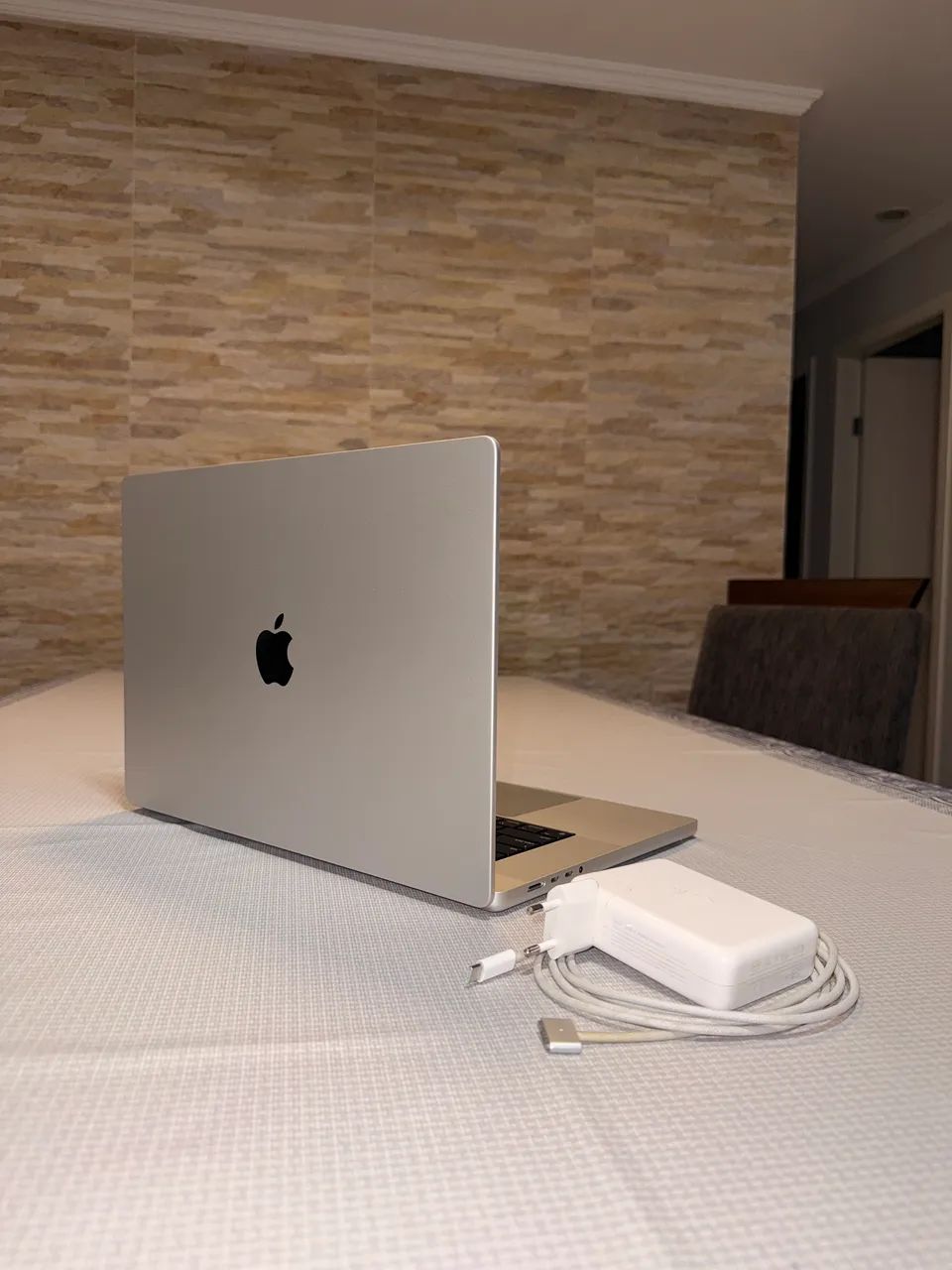 Macbook Pro M1 16 polegadas | 512GB | 16GB RAM | 2021- Apple