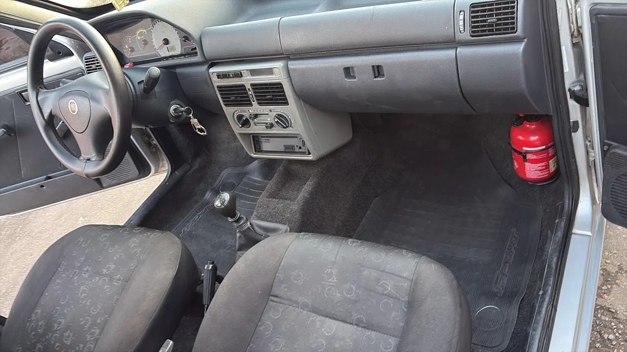 Fiat Uno Uno Mille 1.0 Fire/ F.Flex/ ECONOMY 4p 2013