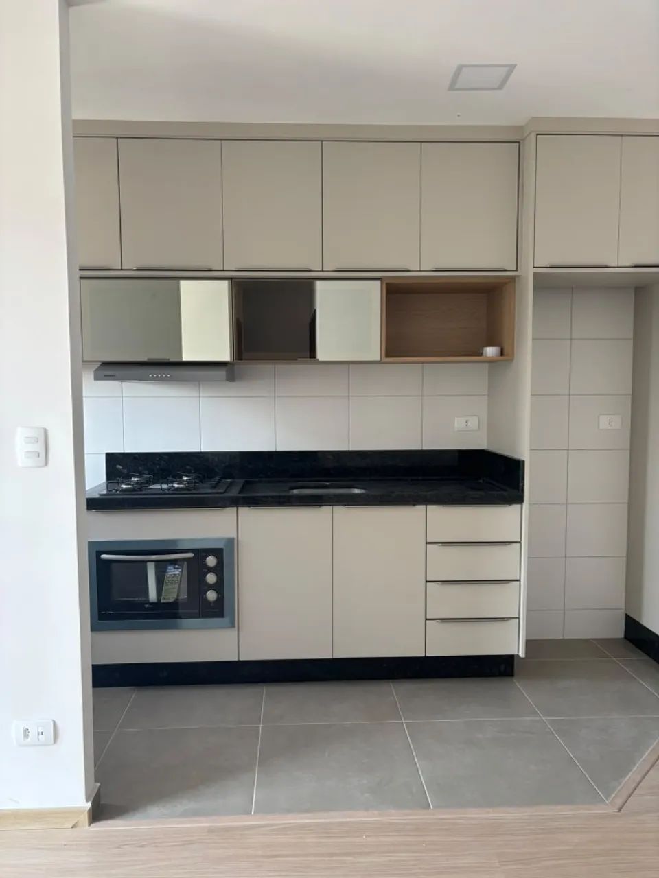 ALUGO APARTAMENTO EM MARINGA, COM 2 QUARTOS (1 SUITE), PRÓXIMO A UNICESUMAR, ZONA 08 - Foto 3