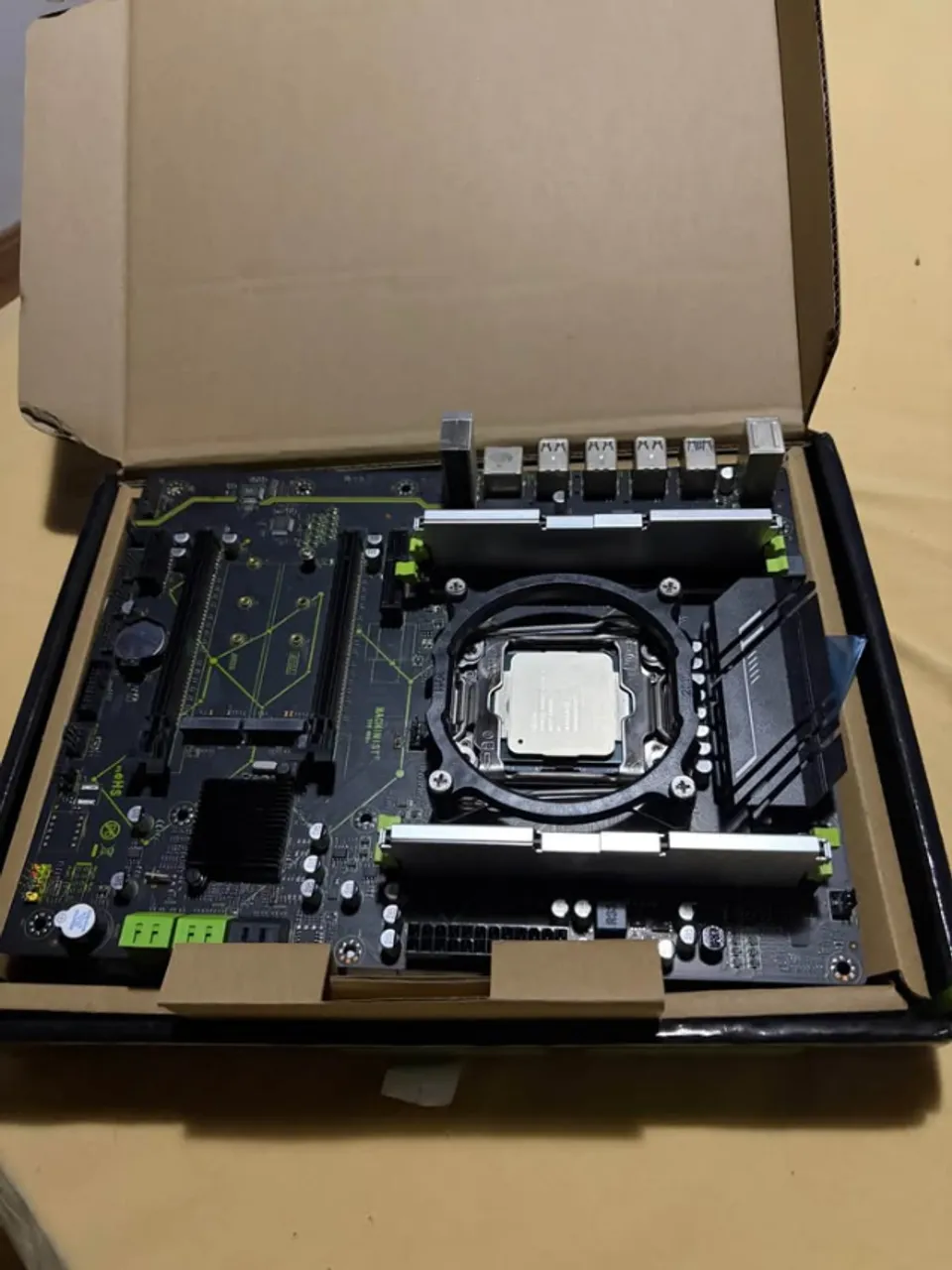 Xeon 2666 v3+ Placa Mãe atermiter d4 x99 - Processadores - Parque