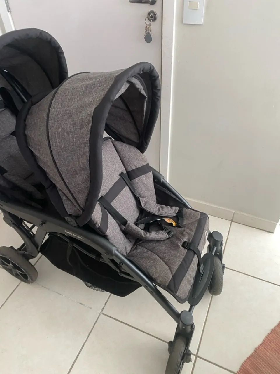 Vendo carrinho de bebê 1.100$ * - Foto 4