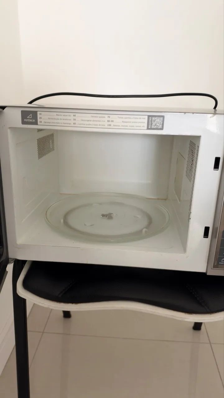 Microondas Electrolux 31 Litros Espelhado - Foto 2