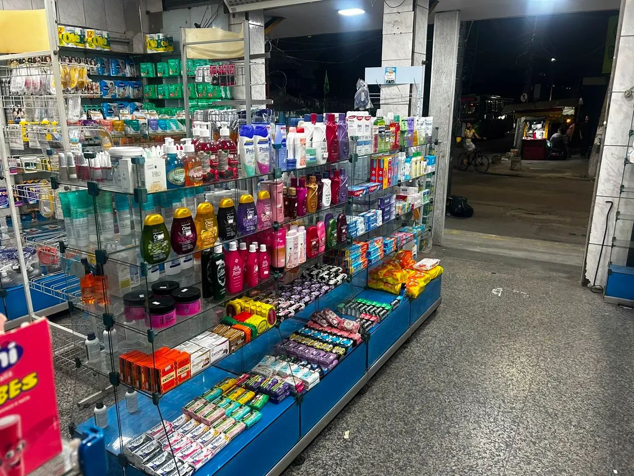 SÓCIO FARMACÊUTICO PROCURO - Foto 2