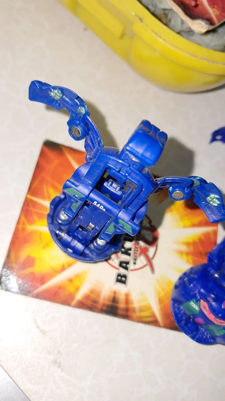 Bakugan Mega Brontes Aquos - Foto 3