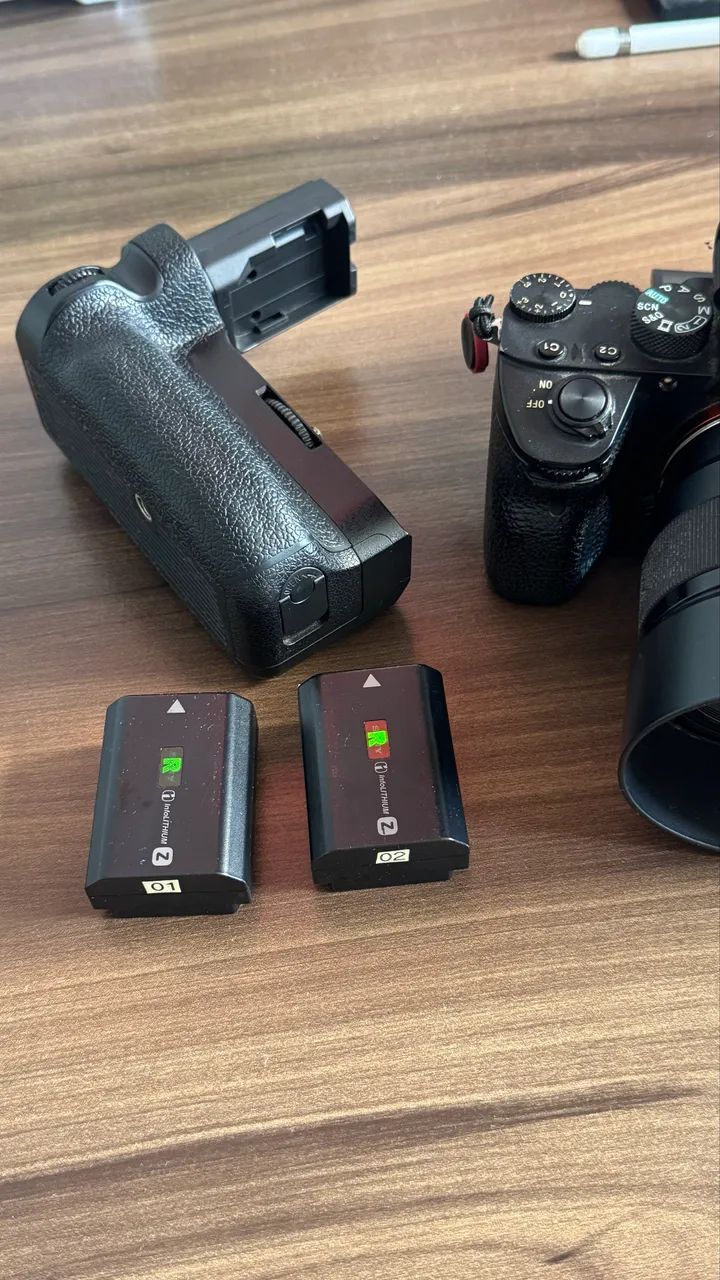 Sony A7iii - 2 lentes, 2 baterias, grip, sem detalhes - Foto 4