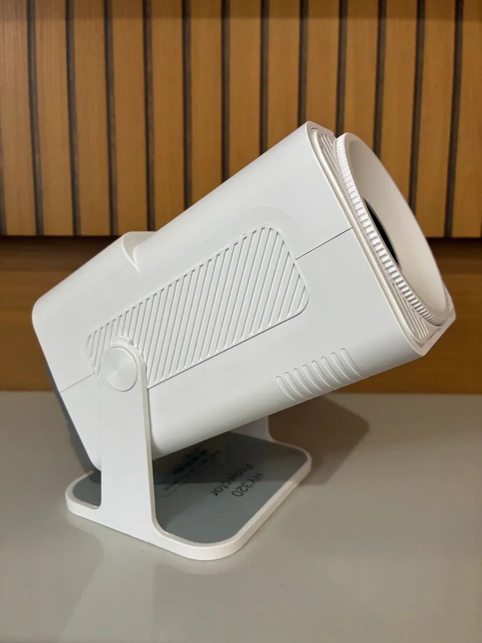 Projetor Multimídia 4K 720P para Celular TV Filmes 130 Polegadas -  Produto Novo - Foto 2