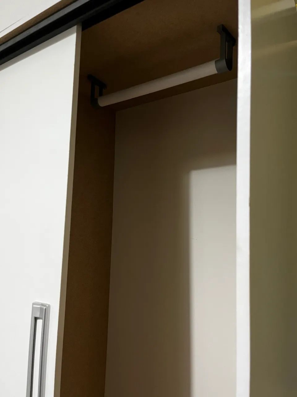 Armário com 3 Portas e 9 Gavetas  - Foto 3