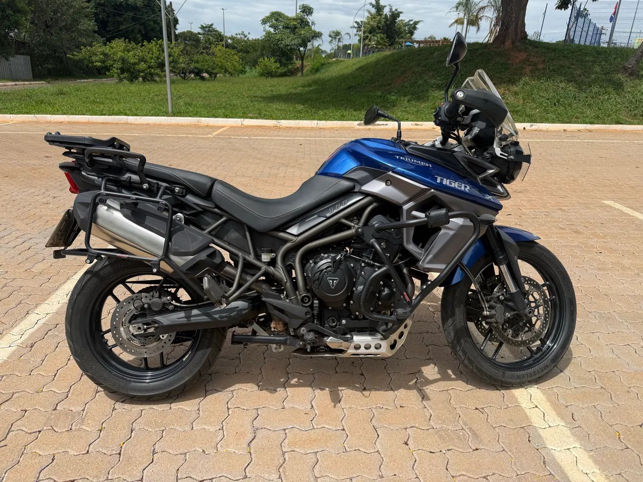 Triumph 800 Xrxl 2018 - 1470752917 | OLX