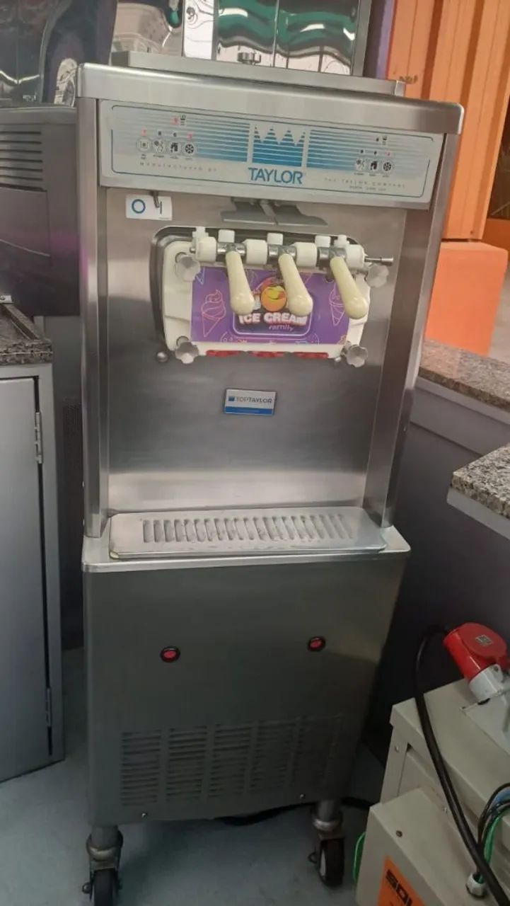 Oferta imperdível 09/09 Máquina de Sorvete expresso Taylor - Foto 2