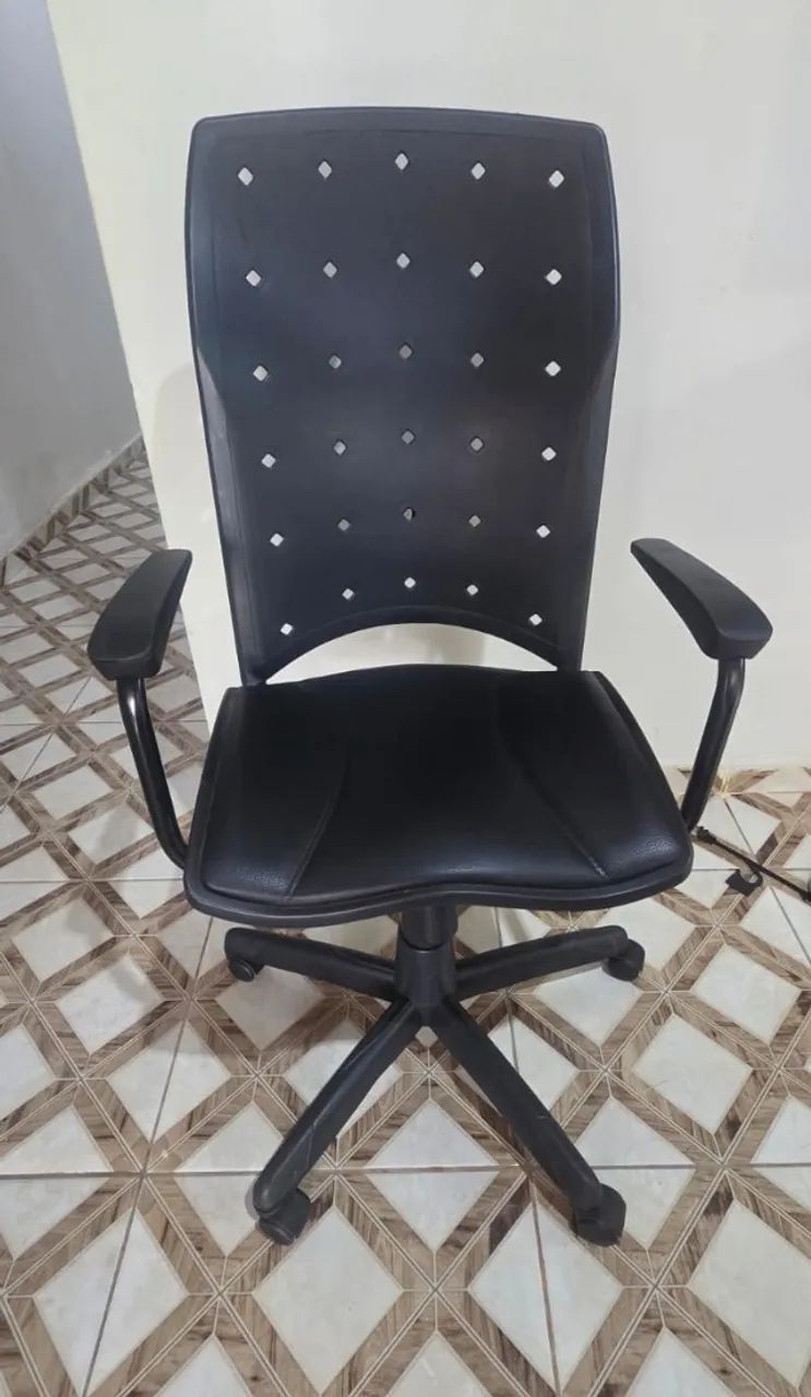 Cadeira giratória com braços - Foto 3