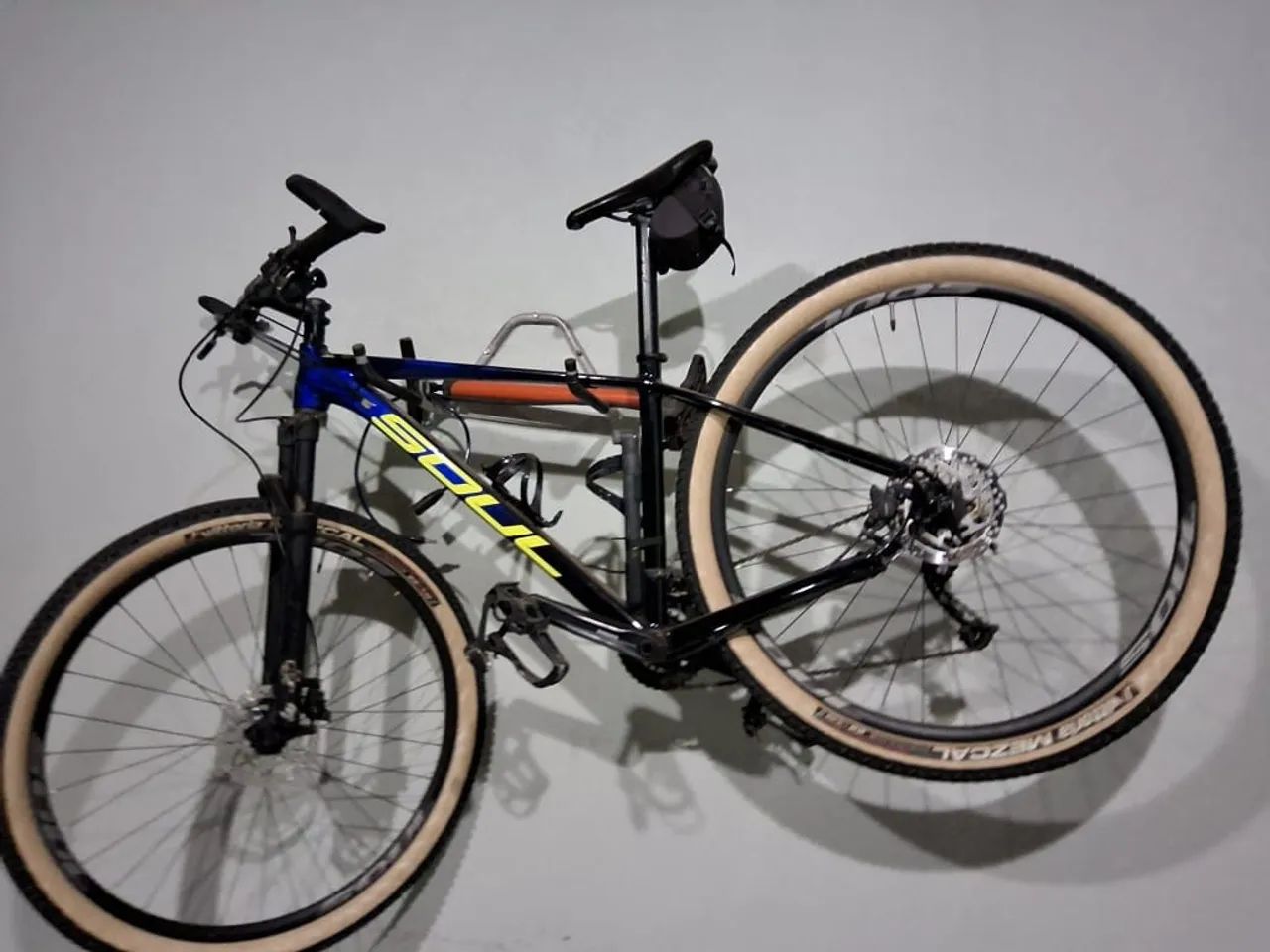 BICICLETA SL329 2021 com 400km de uso.
