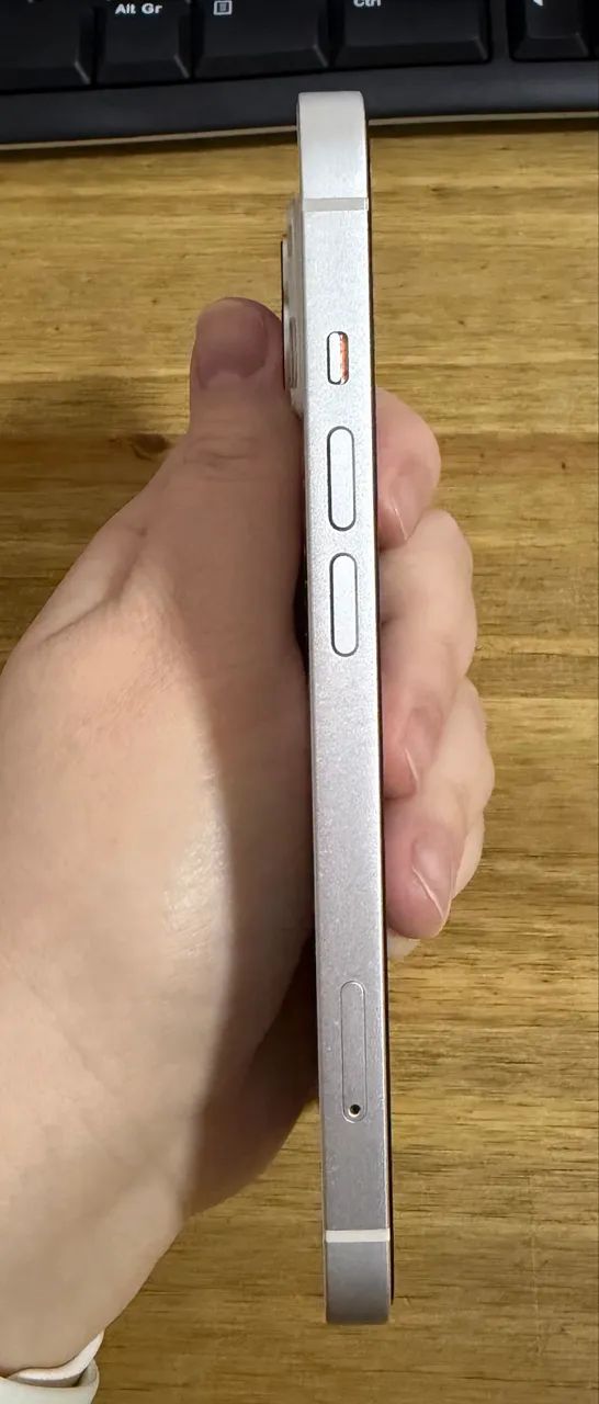 iPhone 13 128G sem detalhe algum  - Foto 3