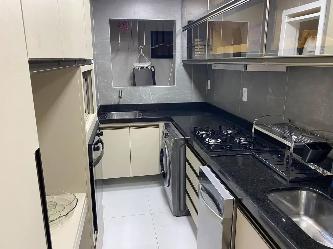 Apartamento com 65m², três quartos e todo projetado - Foto 4