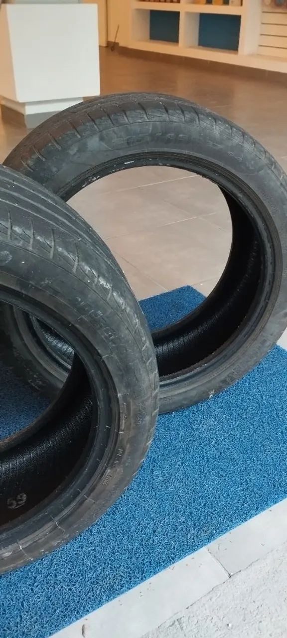 Vendo par de pneus - Pirelli 225/45 R17 - Foto 3