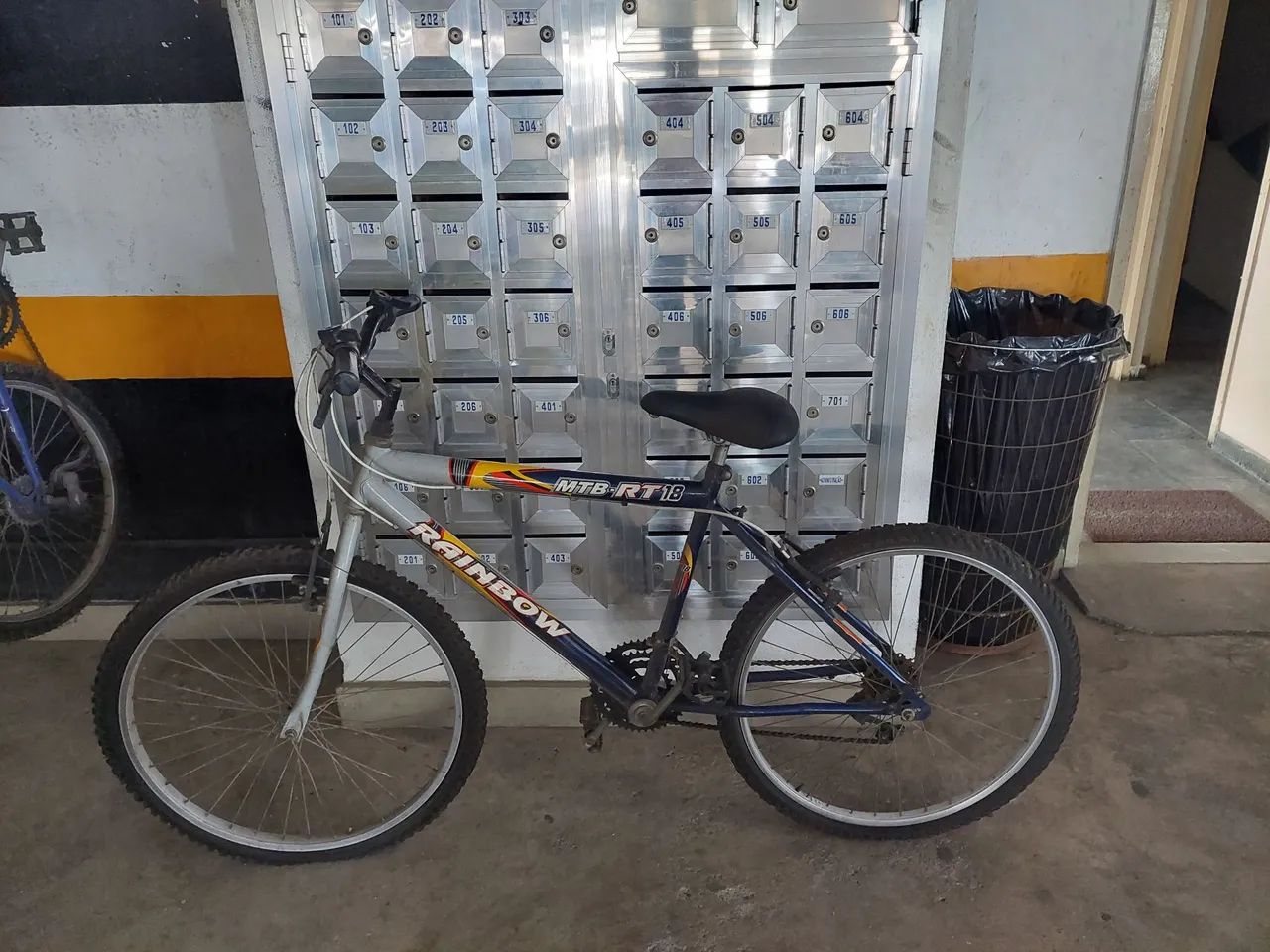 Bicicleta aro 26 com marcha - Foto 3