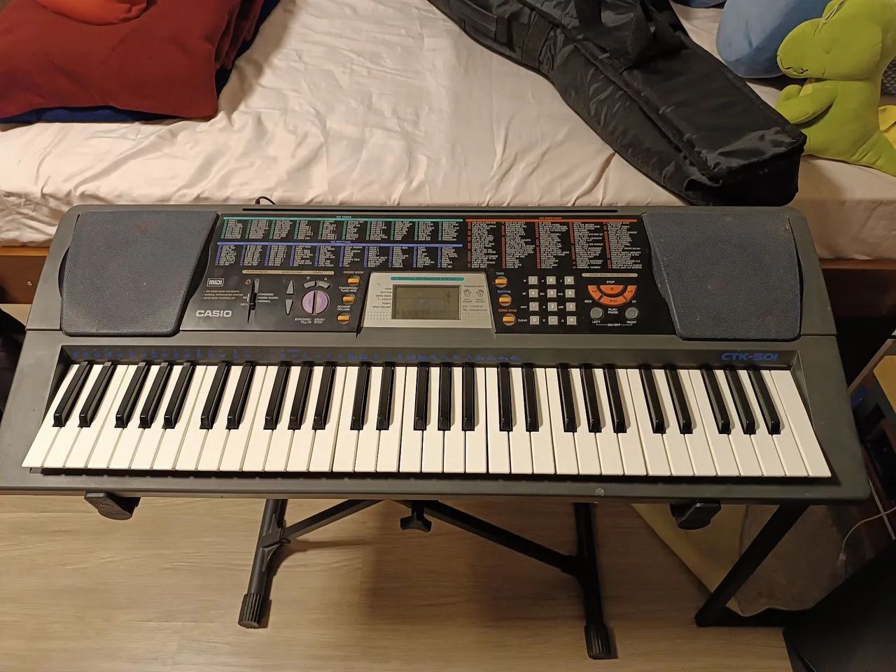 Teclado Casio 5 oitavas com sustain e MIDI  - Foto 5