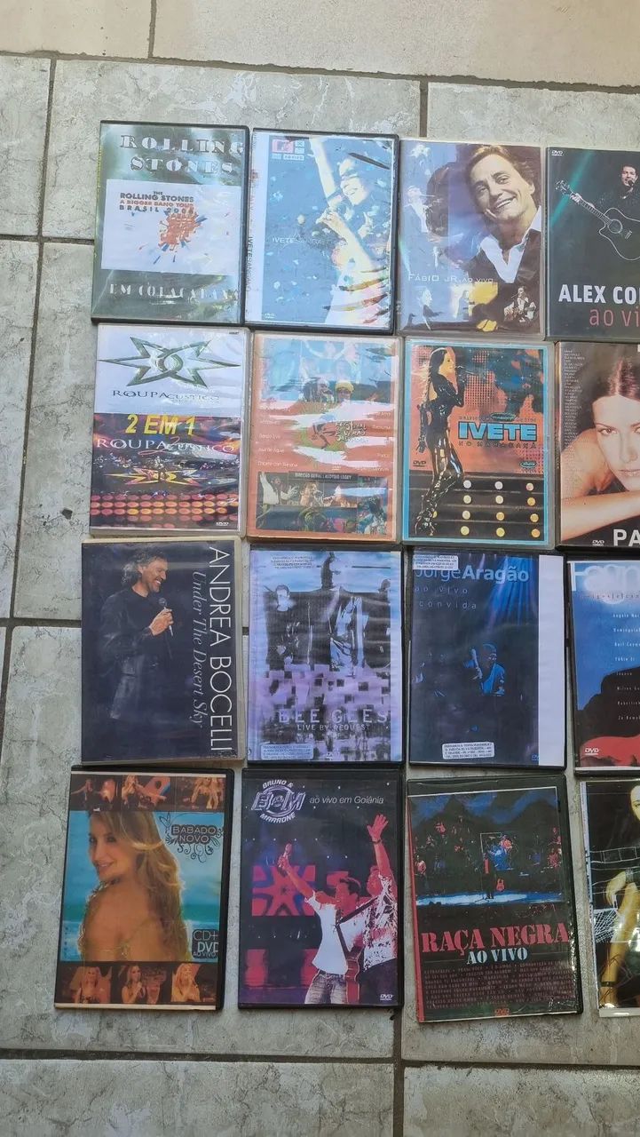 VENDO 21 DVDS DE SHOWS MUSICAS DIVERSAS - Foto 2