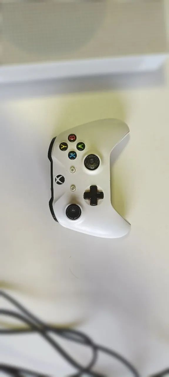 Xbox One S 1TB --- KIT COMPLETO  - Foto 5