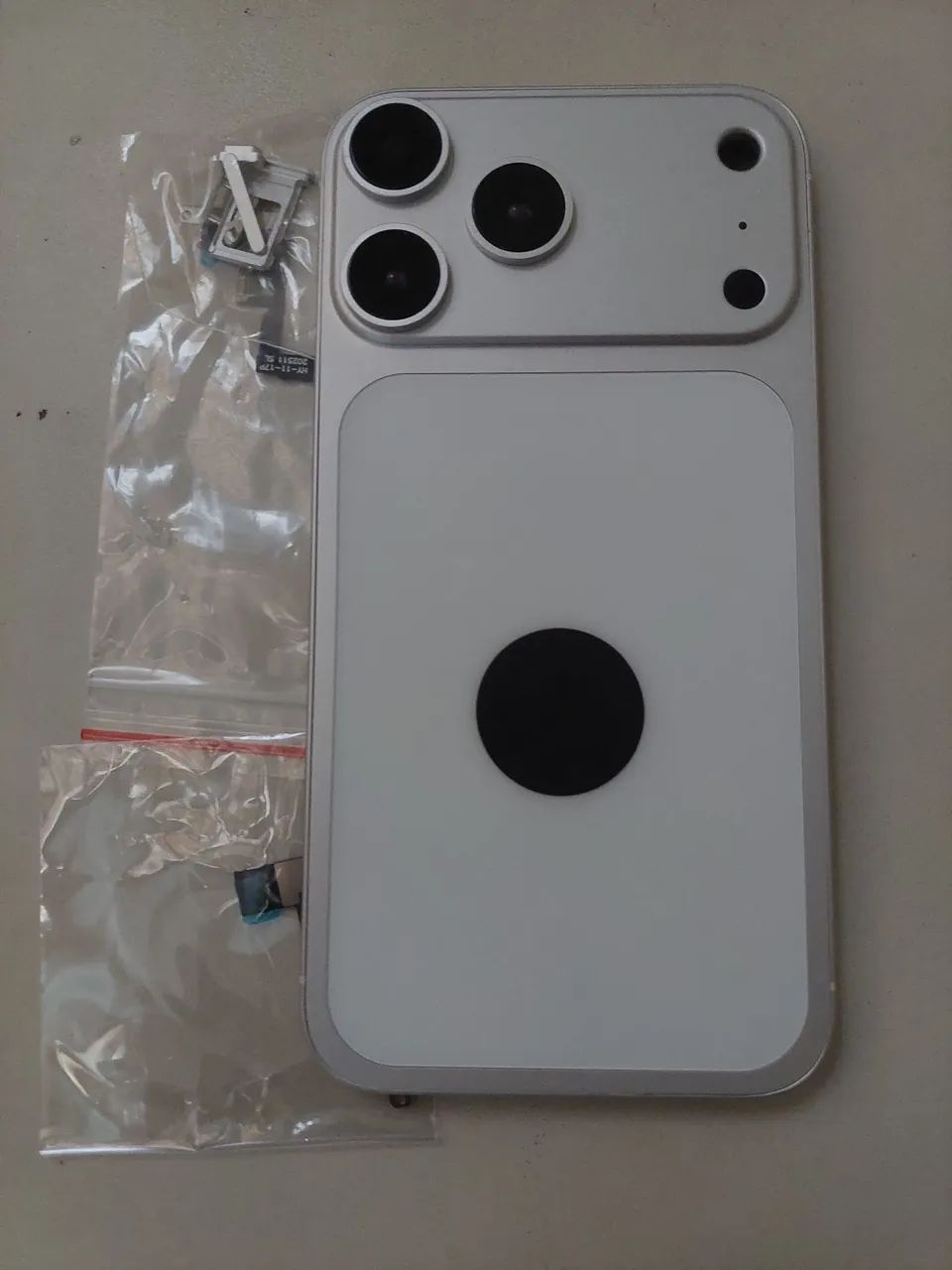 CARCAÇA DE IPHONE 17 PRO PRA IPHONE XR E IPHONE 11 - Foto 3
