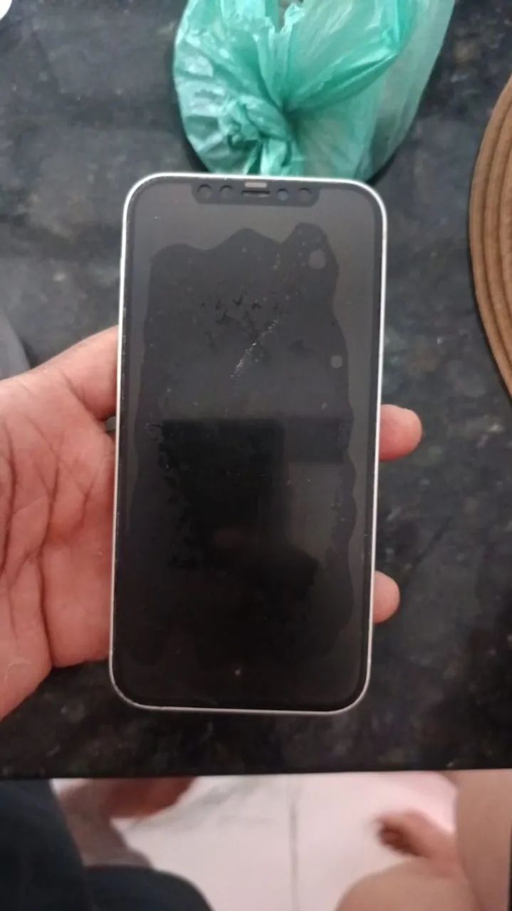 iPhone 12  - Foto 2
