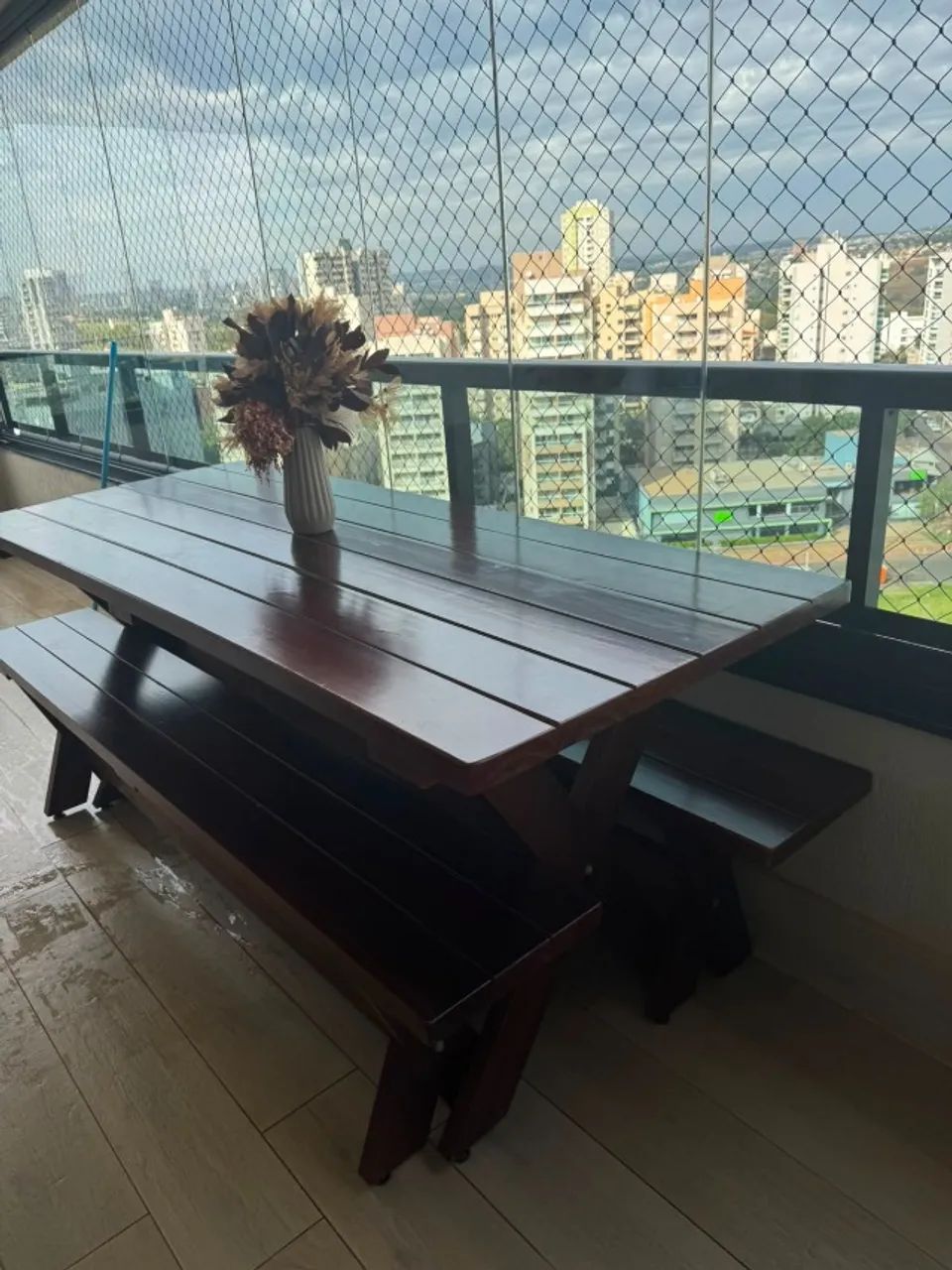 Mesa de jantar (2 metros) de madeira maciça rústica - Foto 2