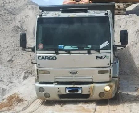 VENDO CAÇAMBA FORD CARGO 1517 E  - Foto 3